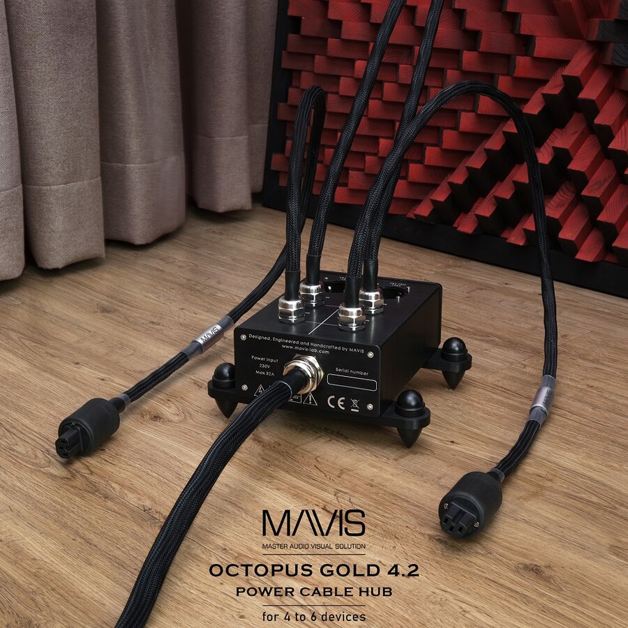 Mavis Octopus Gold 4.2 (10).jpg