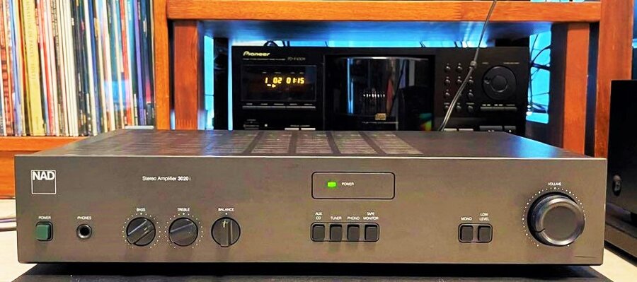 NAD 3020I - 1 (2).jpg