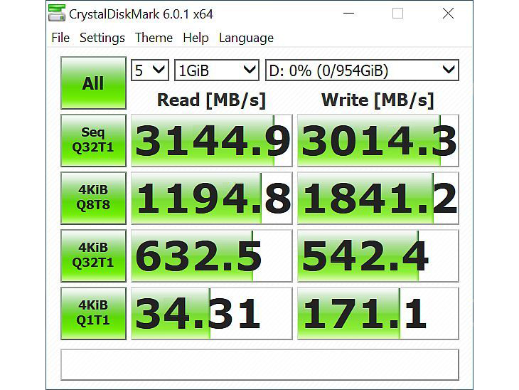 בחינת הכונן באמצעות התוכנה Crystal Disk Mark